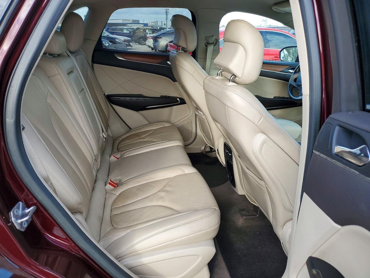 Lincoln MKC Select
