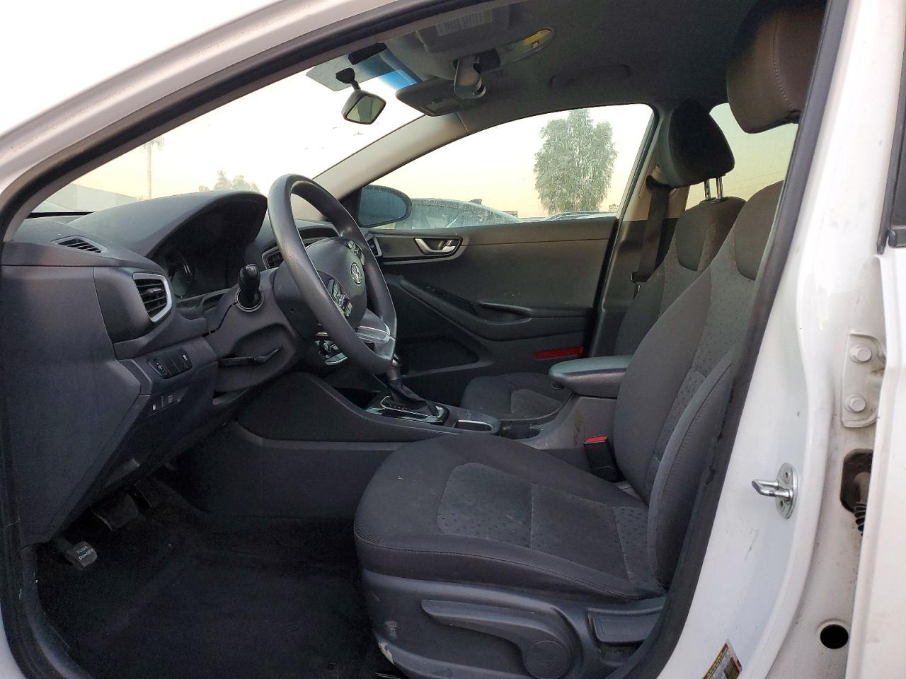 Hyundai Ioniq Blue