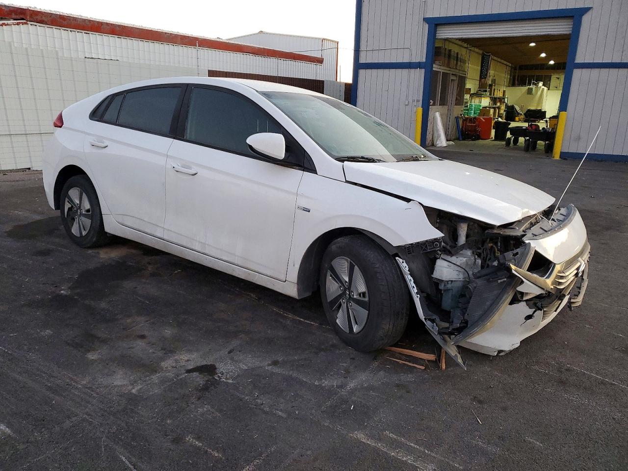 Hyundai Ioniq Blue