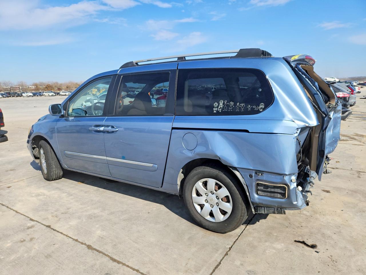 Hyundai Entourage