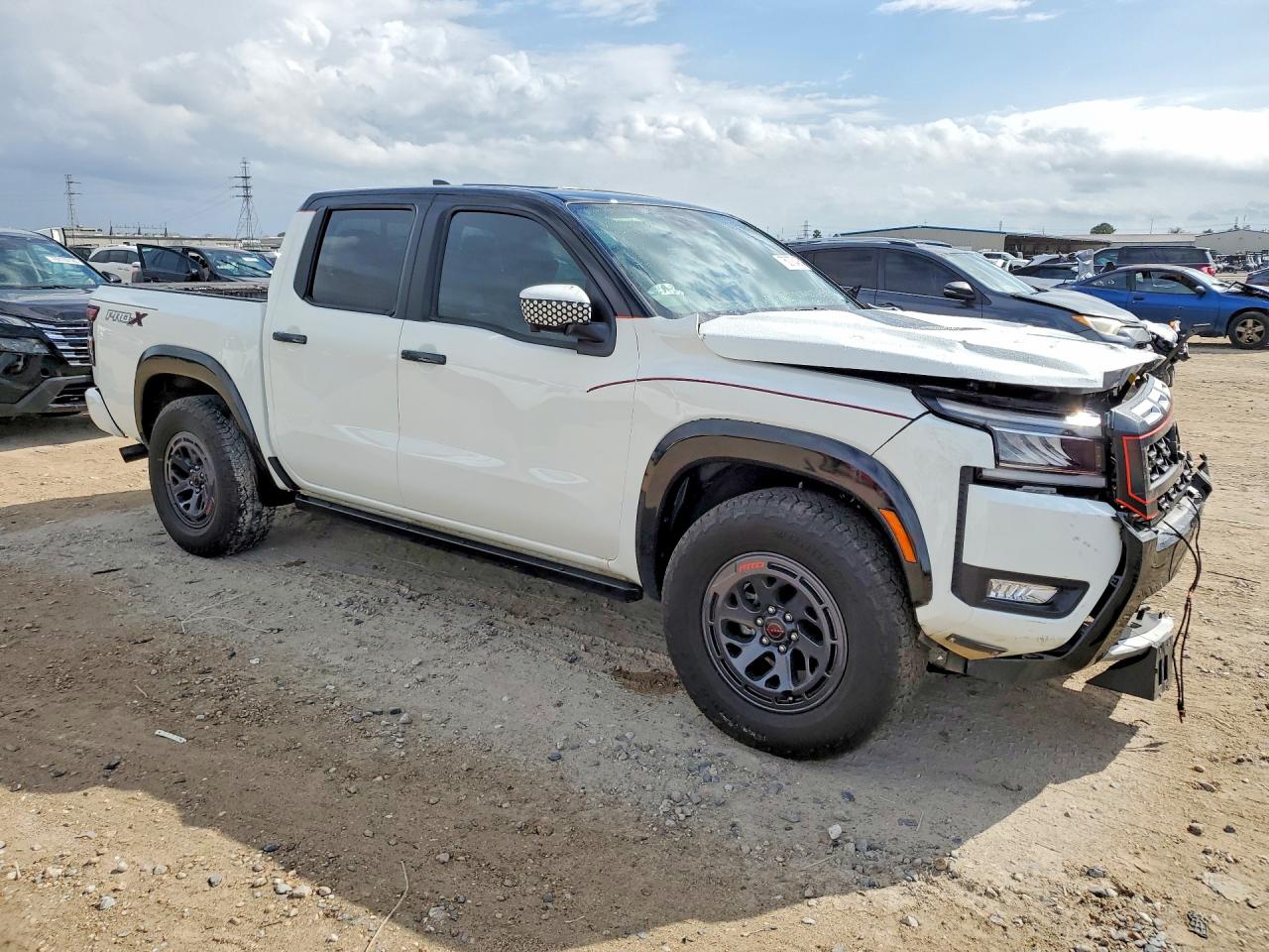 Nissan Frontier S