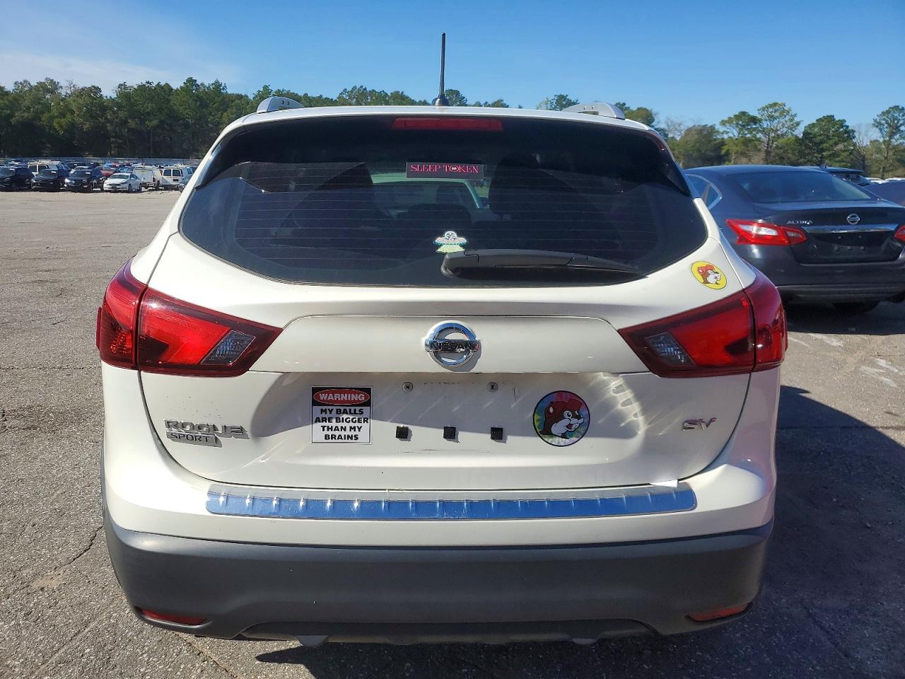 Nissan Rogue S
