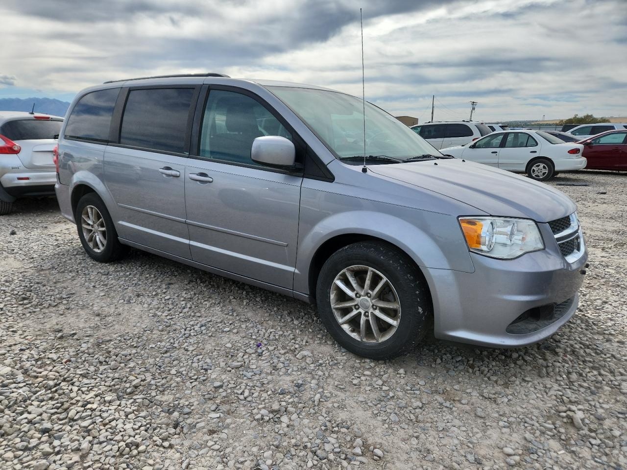Dodge Caravan Sxt