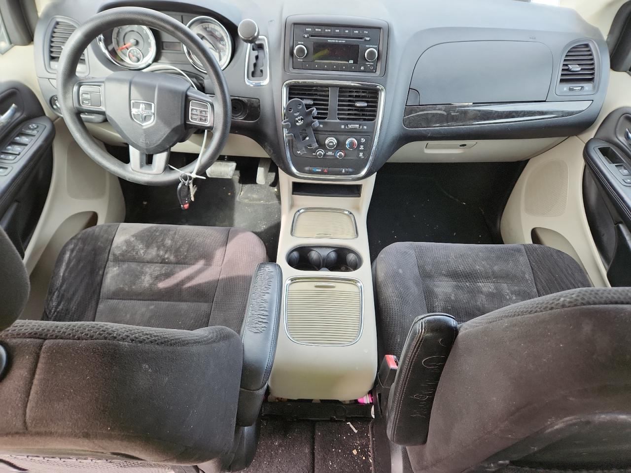 Dodge Caravan Sxt