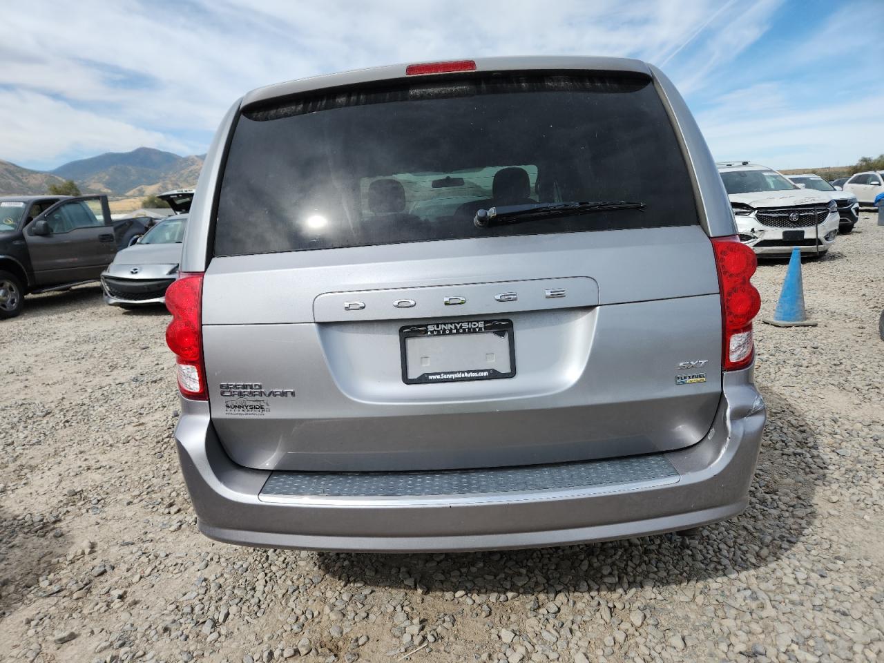 Dodge Caravan Sxt