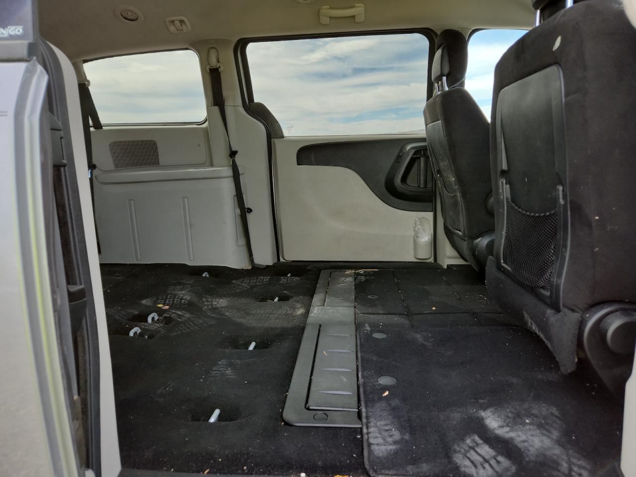 Dodge Caravan Sxt
