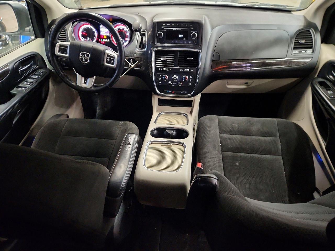 Dodge Caravan Sxt
