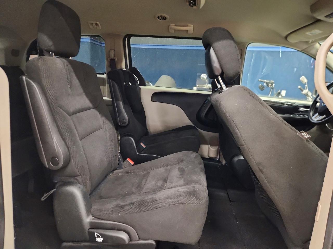 Dodge Caravan Sxt