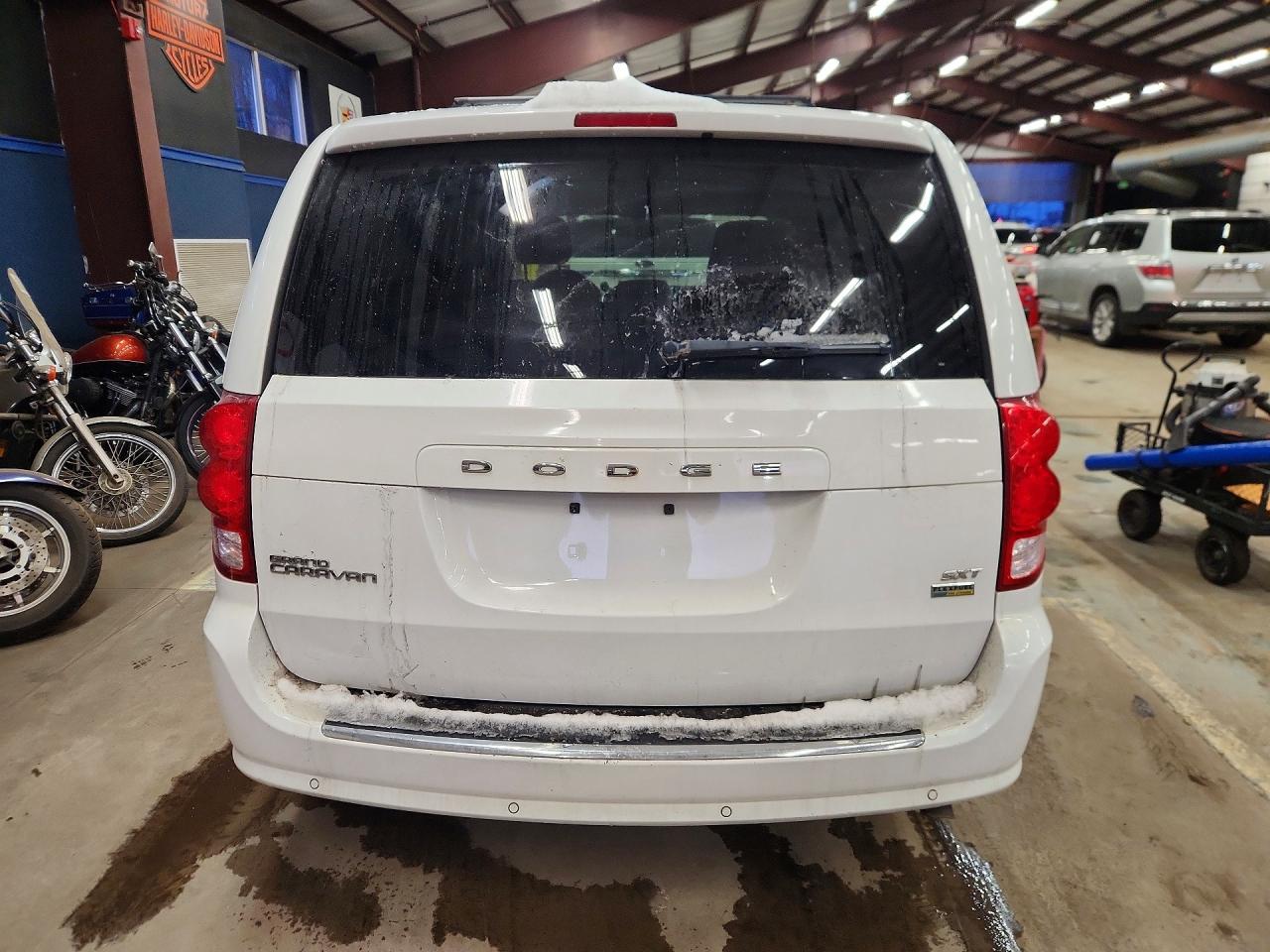 Dodge Caravan Sxt