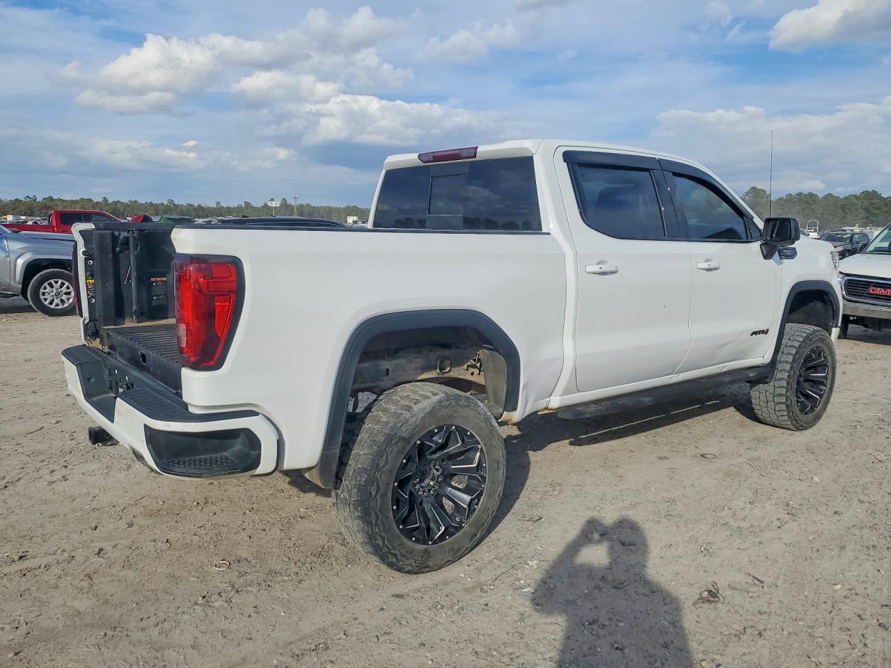 GMC Sierra K1500 At4