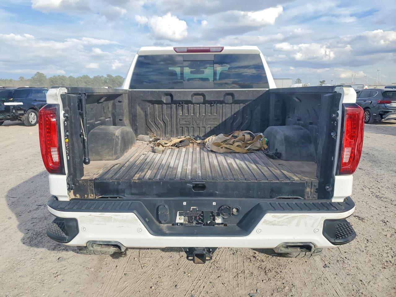 GMC Sierra K1500 At4