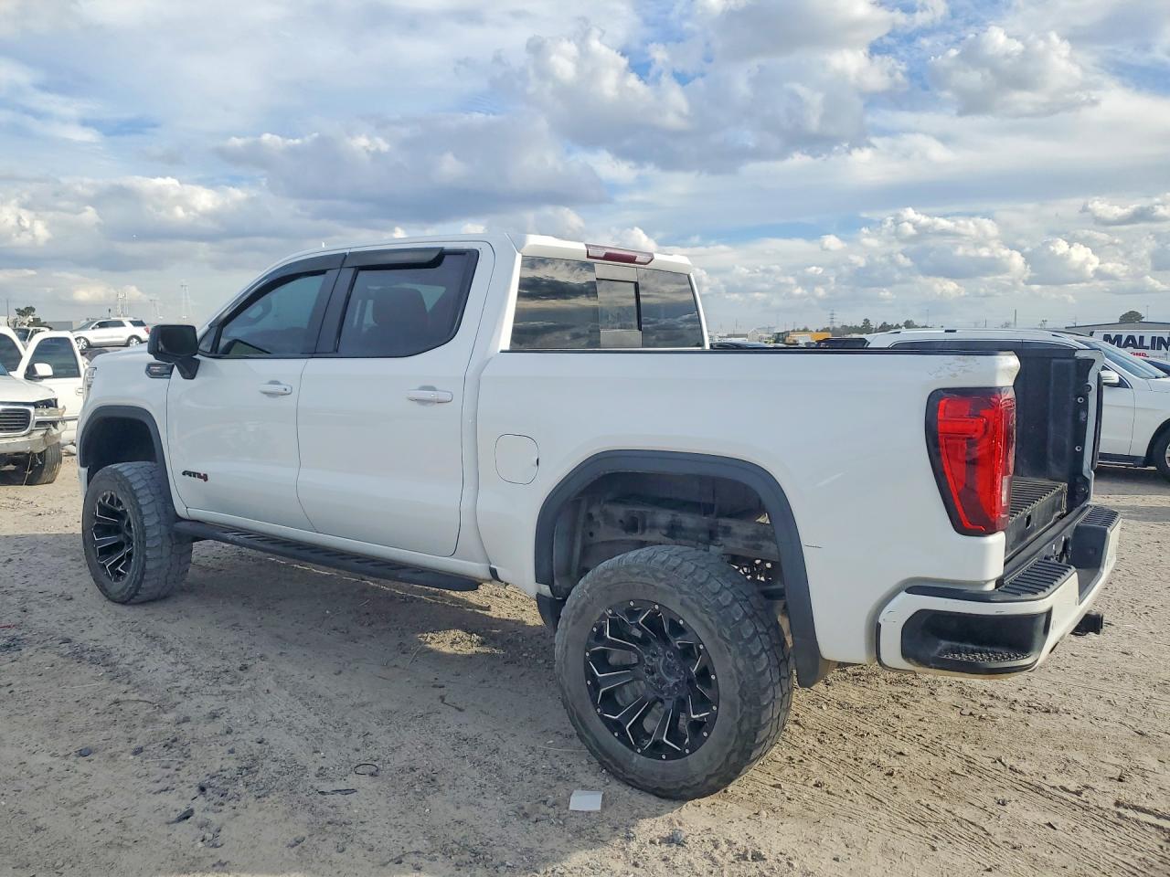 GMC Sierra K1500 At4