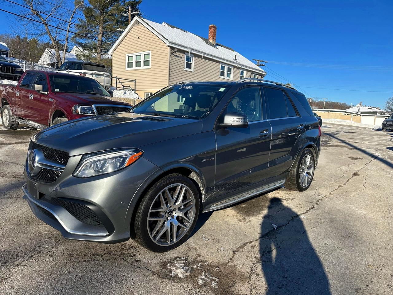 Salvage Mercedes-Benz GLE Image