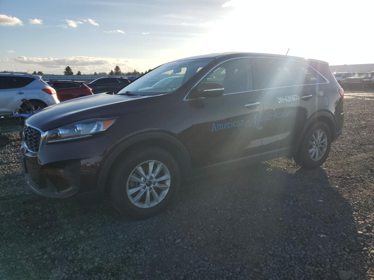 Salvage Kia Sorento Image