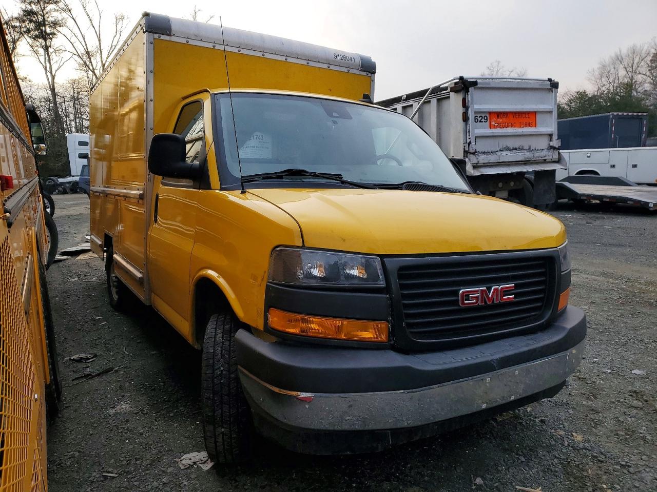 GMC Savana Cutaway G4500
