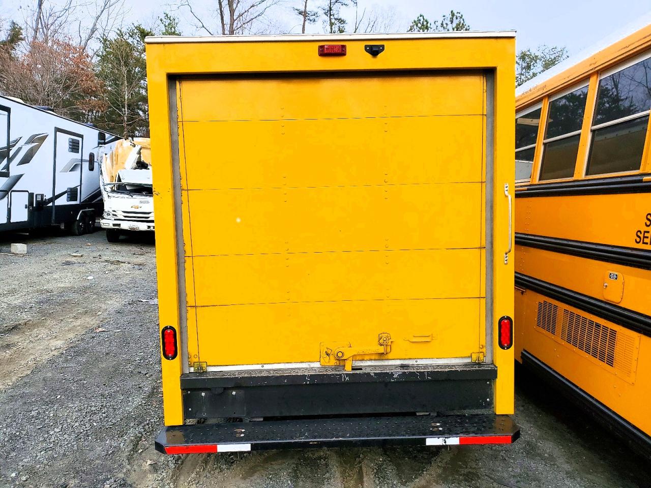 GMC Savana Cutaway G4500
