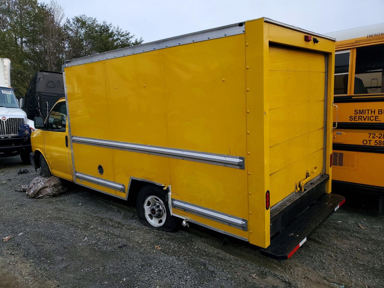 GMC Savana Cutaway G4500
