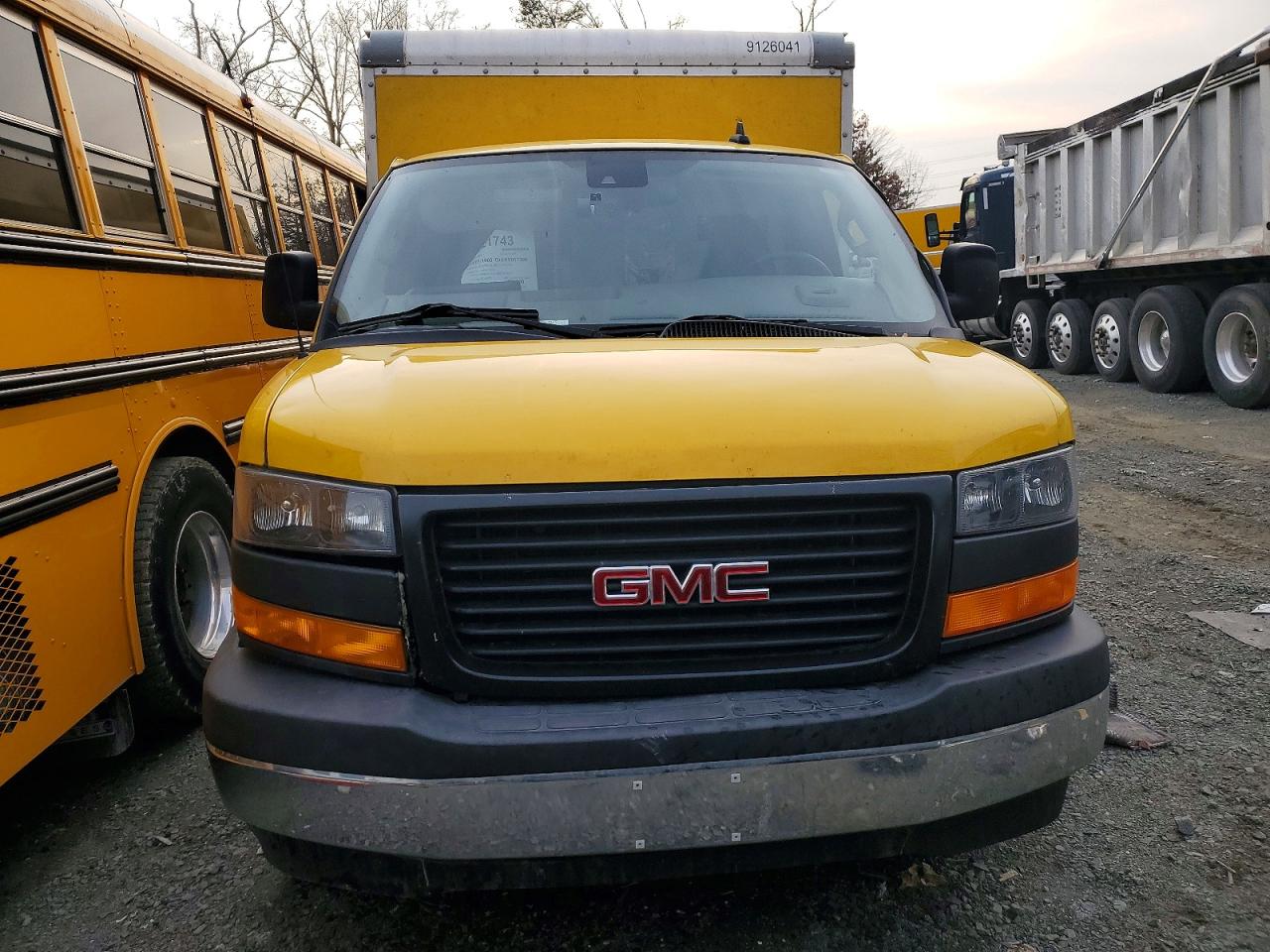 GMC Savana Cutaway G4500