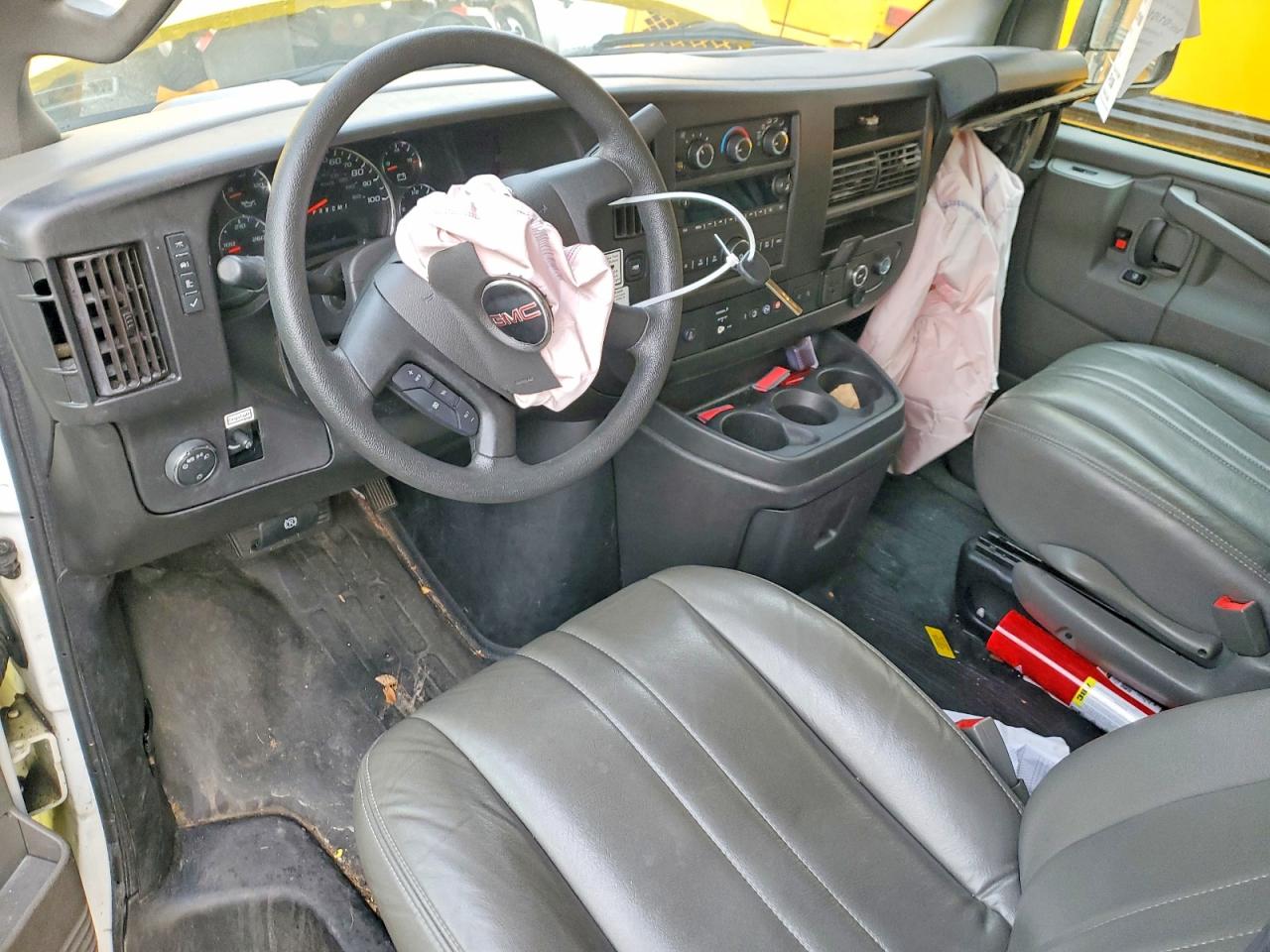 GMC Savana Cutaway G4500