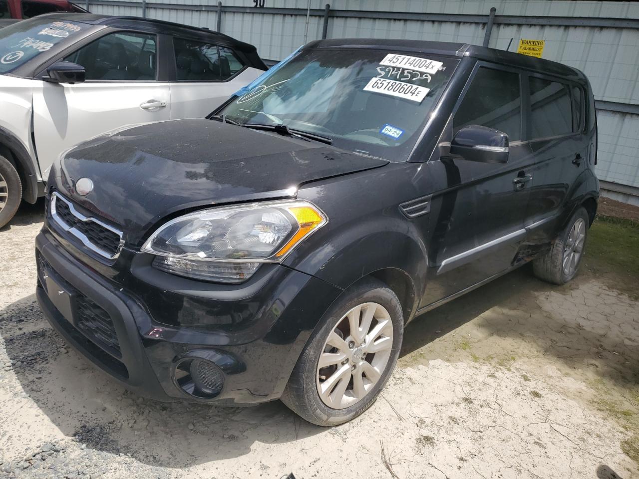 Salvage Kia Soul Image