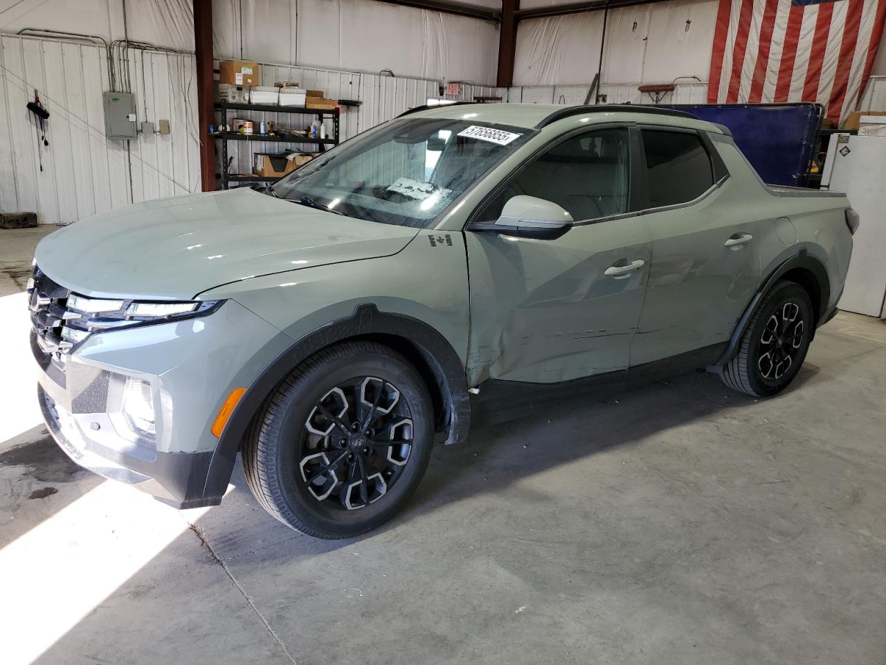 Salvage Hyundai SANTA CRUZ Image