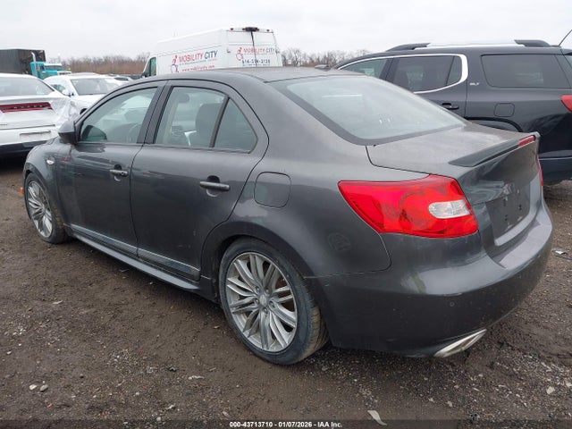 Suzuki Kizashi Sport Sls