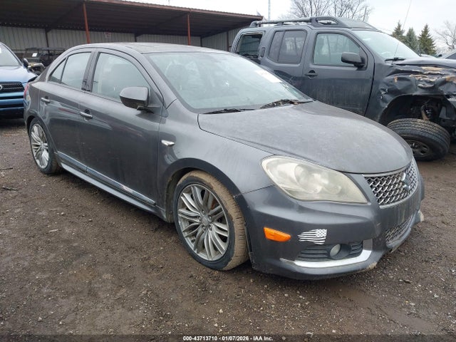Salvage Suzuki Kizashi Image