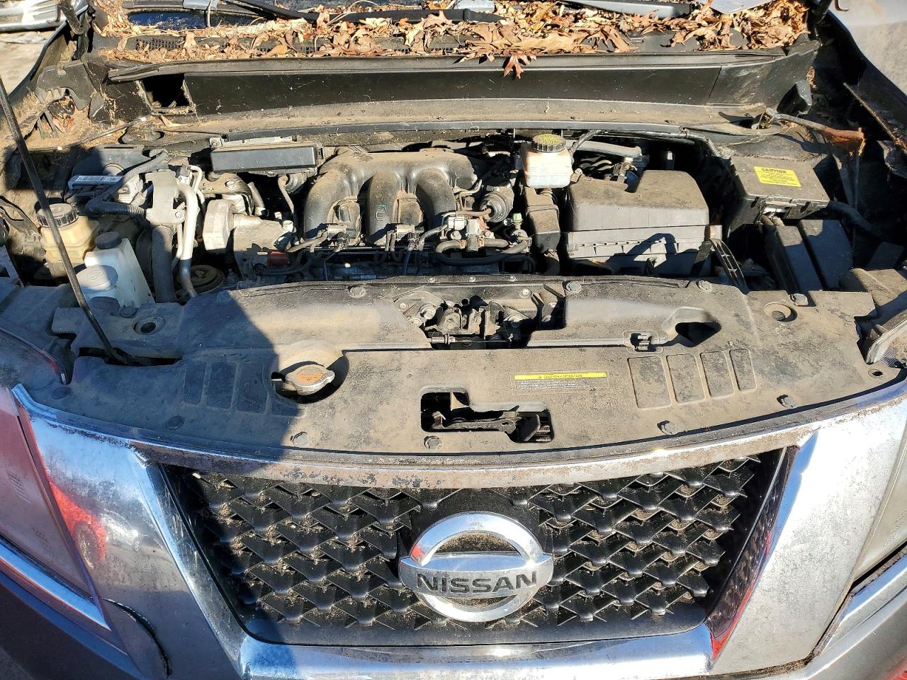 Nissan Pathfinder S