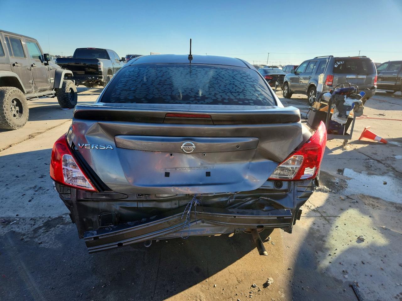 Nissan Versa