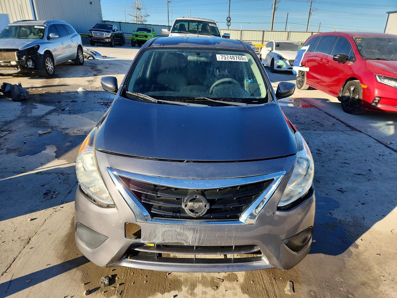 Nissan Versa