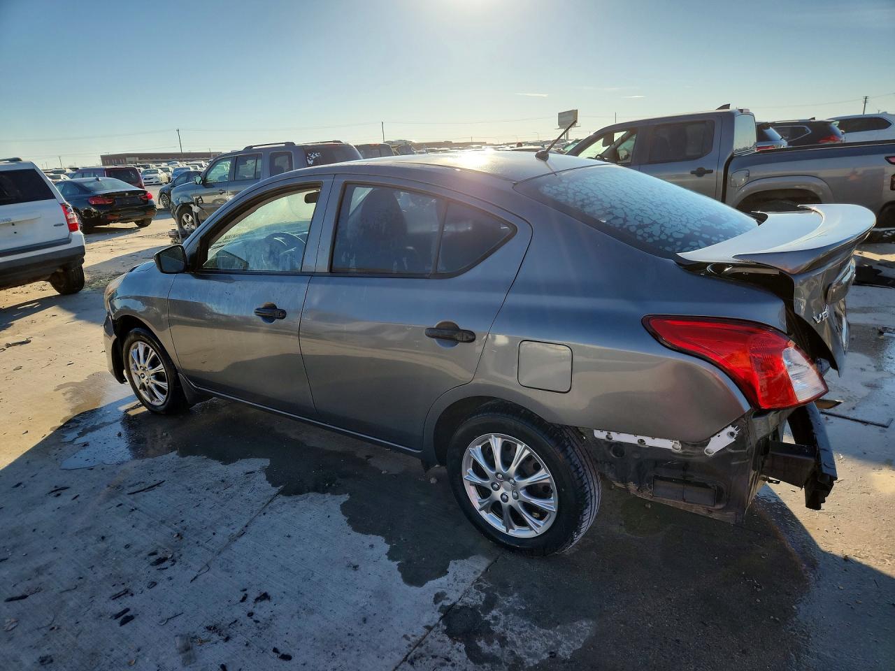 Nissan Versa