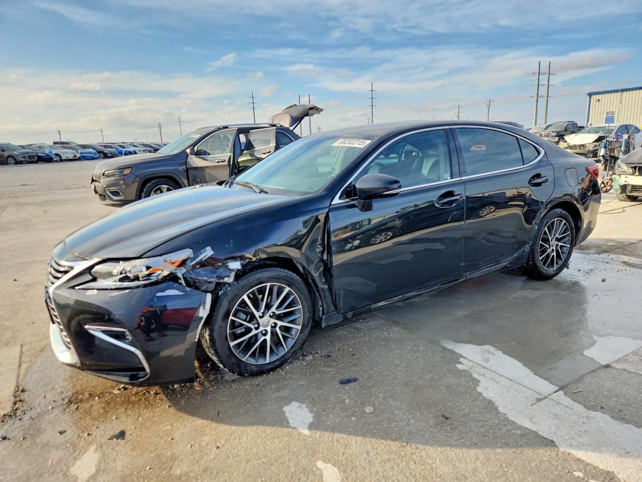 Salvage Lexus Es Image