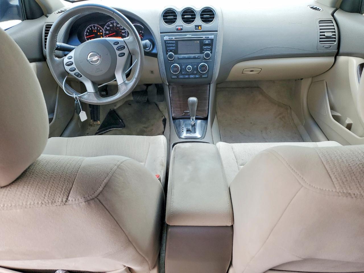 Nissan Altima Base