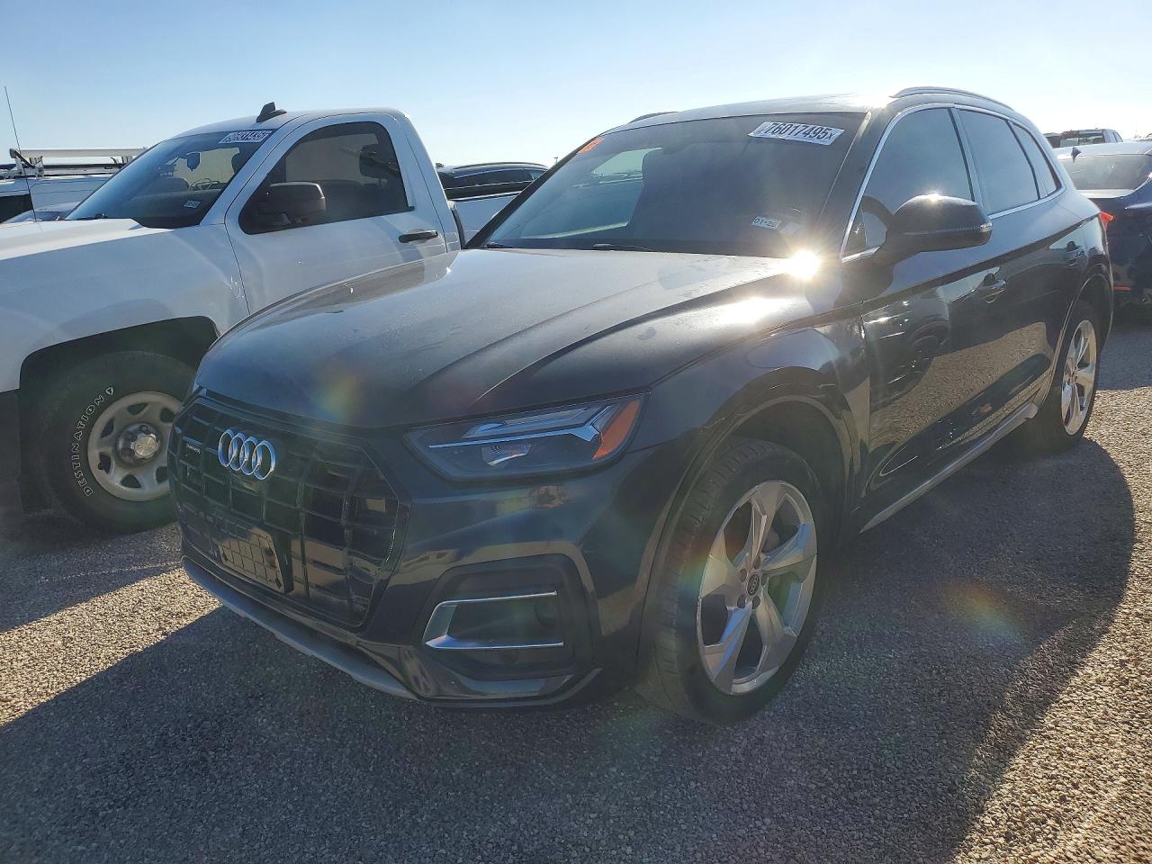 Salvage Audi Q5 Image