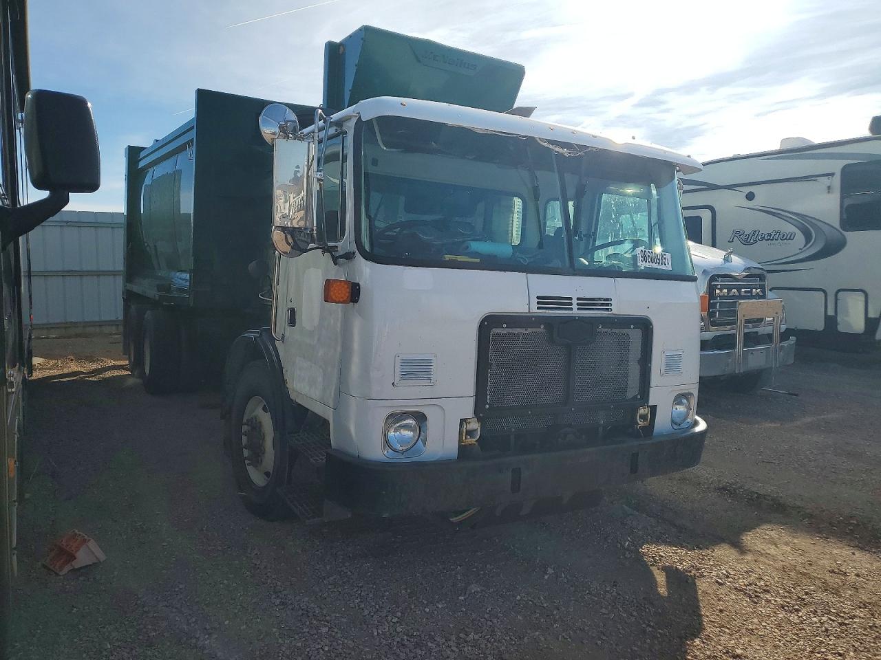 Salvage Autocar Llc Xpeditor Image