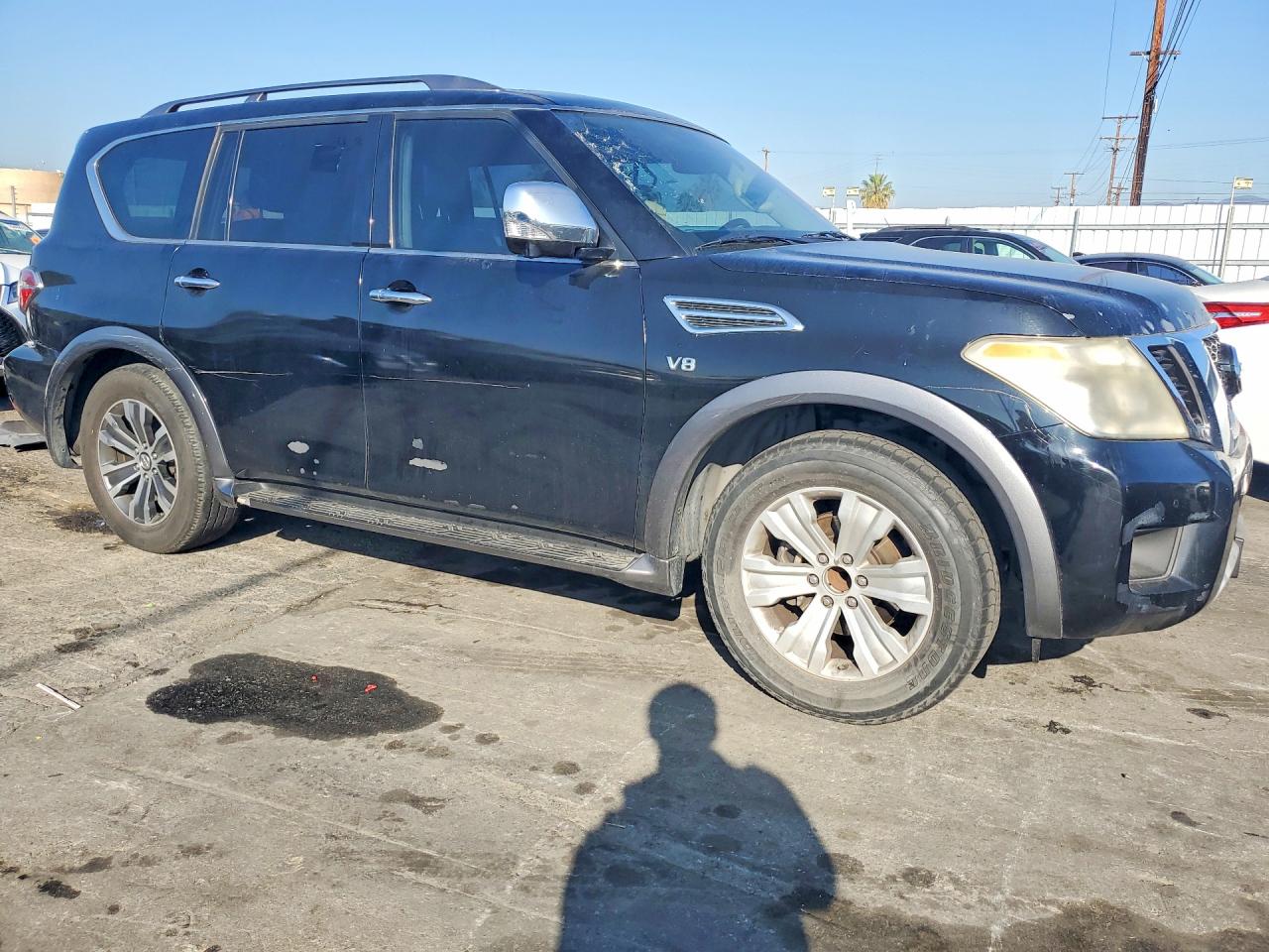 Nissan Armada Sv