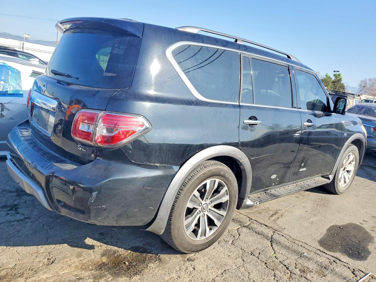 Nissan Armada Sv