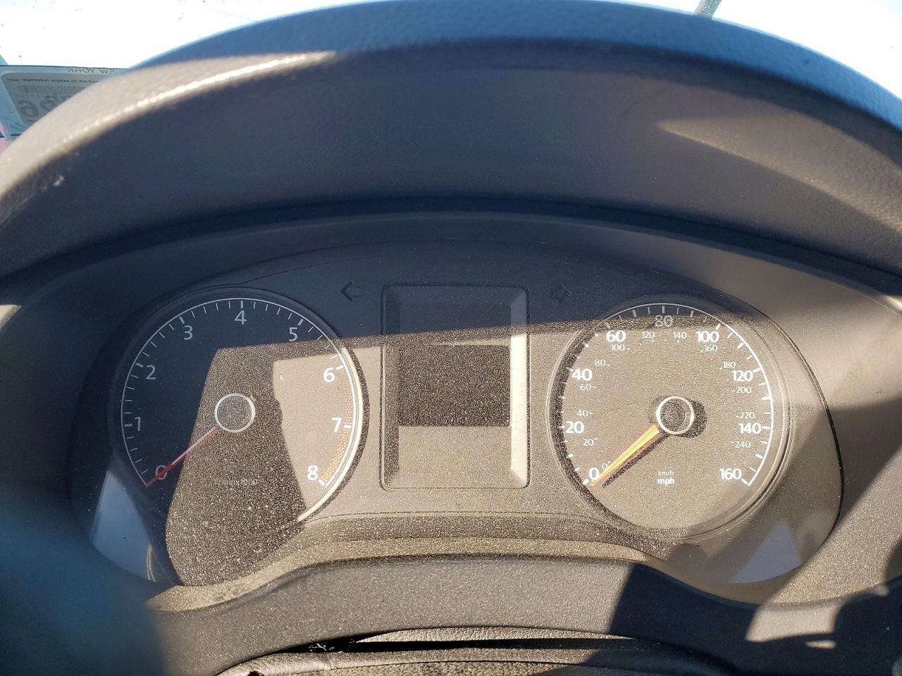 Volkswagen Jetta Base