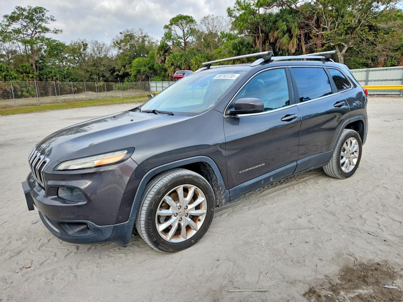 Salvage Jeep Grand Cherokee Image
