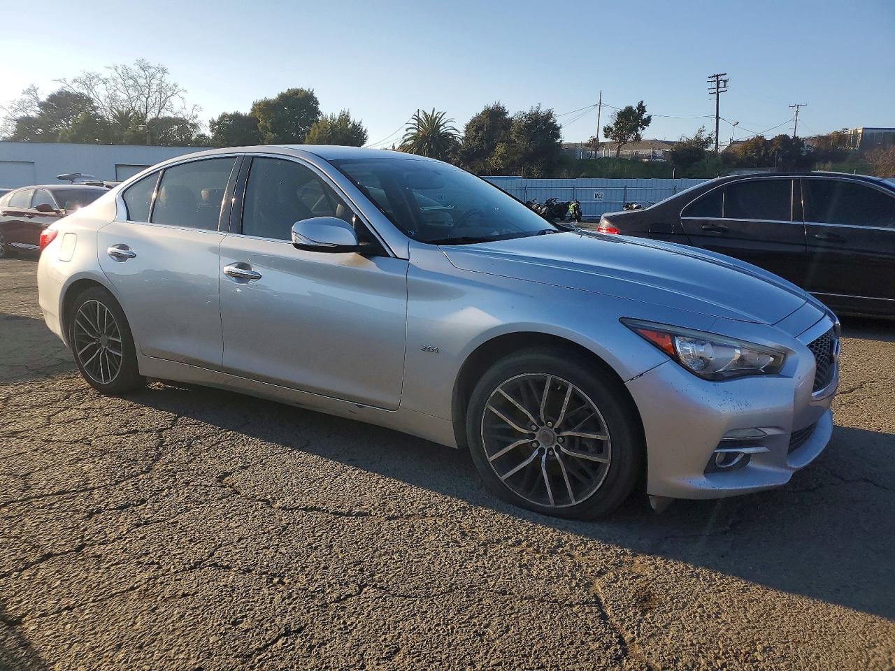 INFINITI Q50 Base