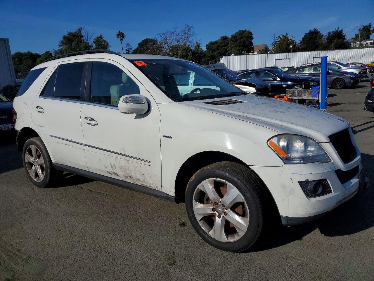 Mercedes-Benz M-Class 350 Bluetec