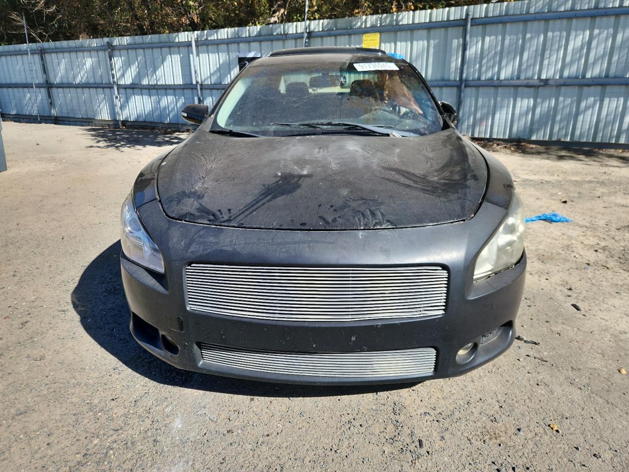 Nissan Maxima
