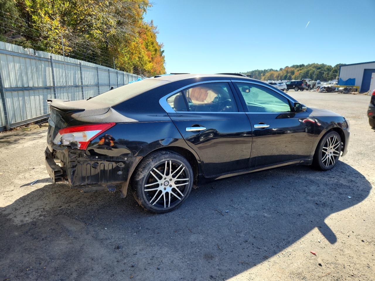 Nissan Maxima