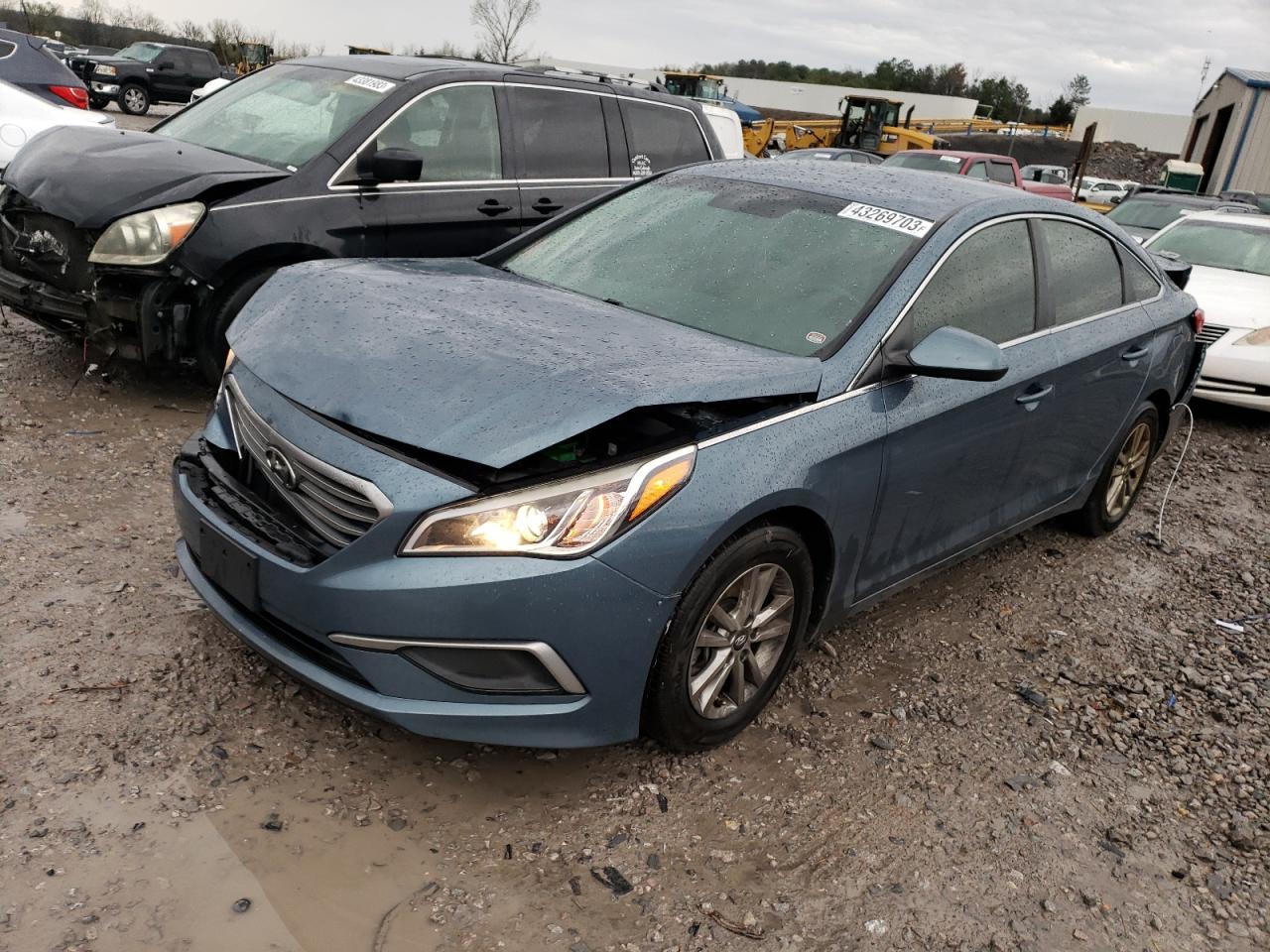 Salvage Hyundai SONATA Image