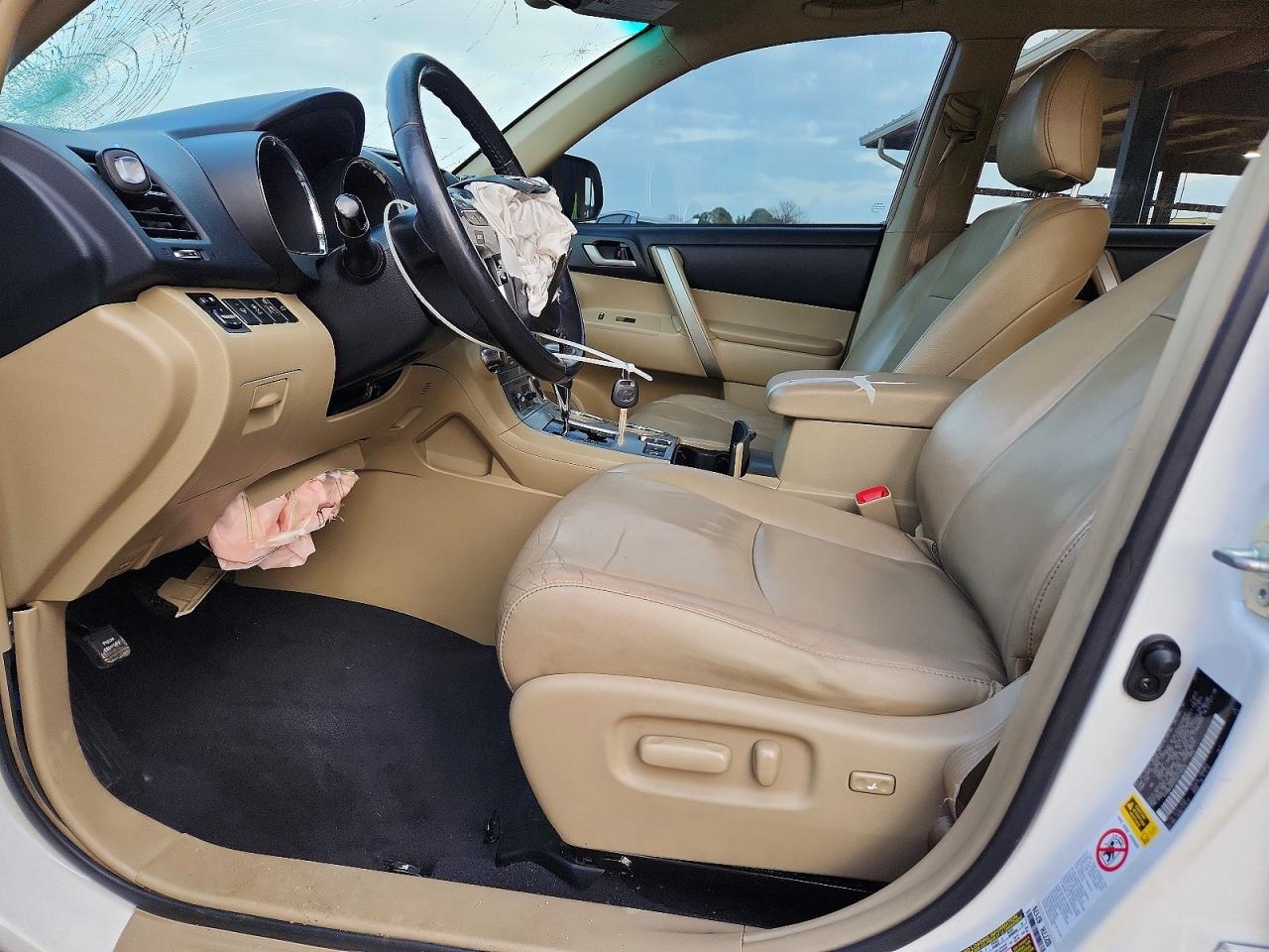 Toyota Highlander Base