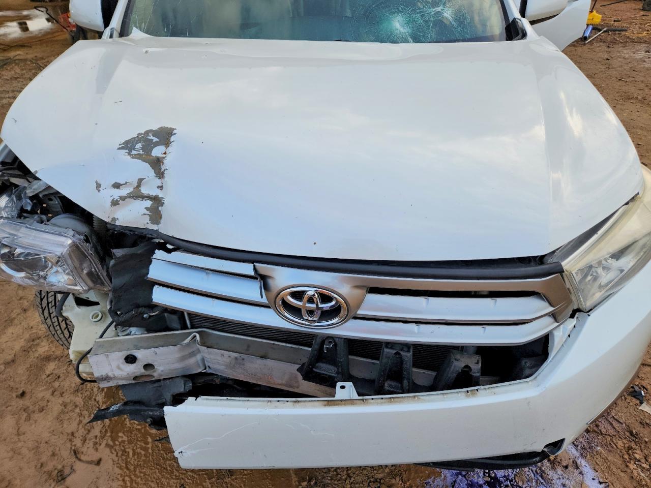 Toyota Highlander Base