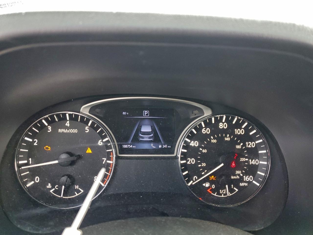 Nissan Pathfinder S