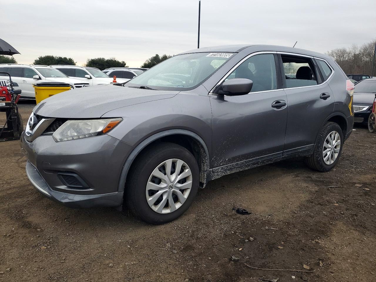 Salvage Nissan Rogue Image