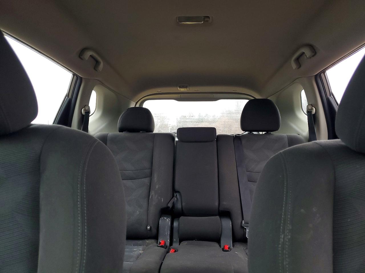 Nissan Rogue S