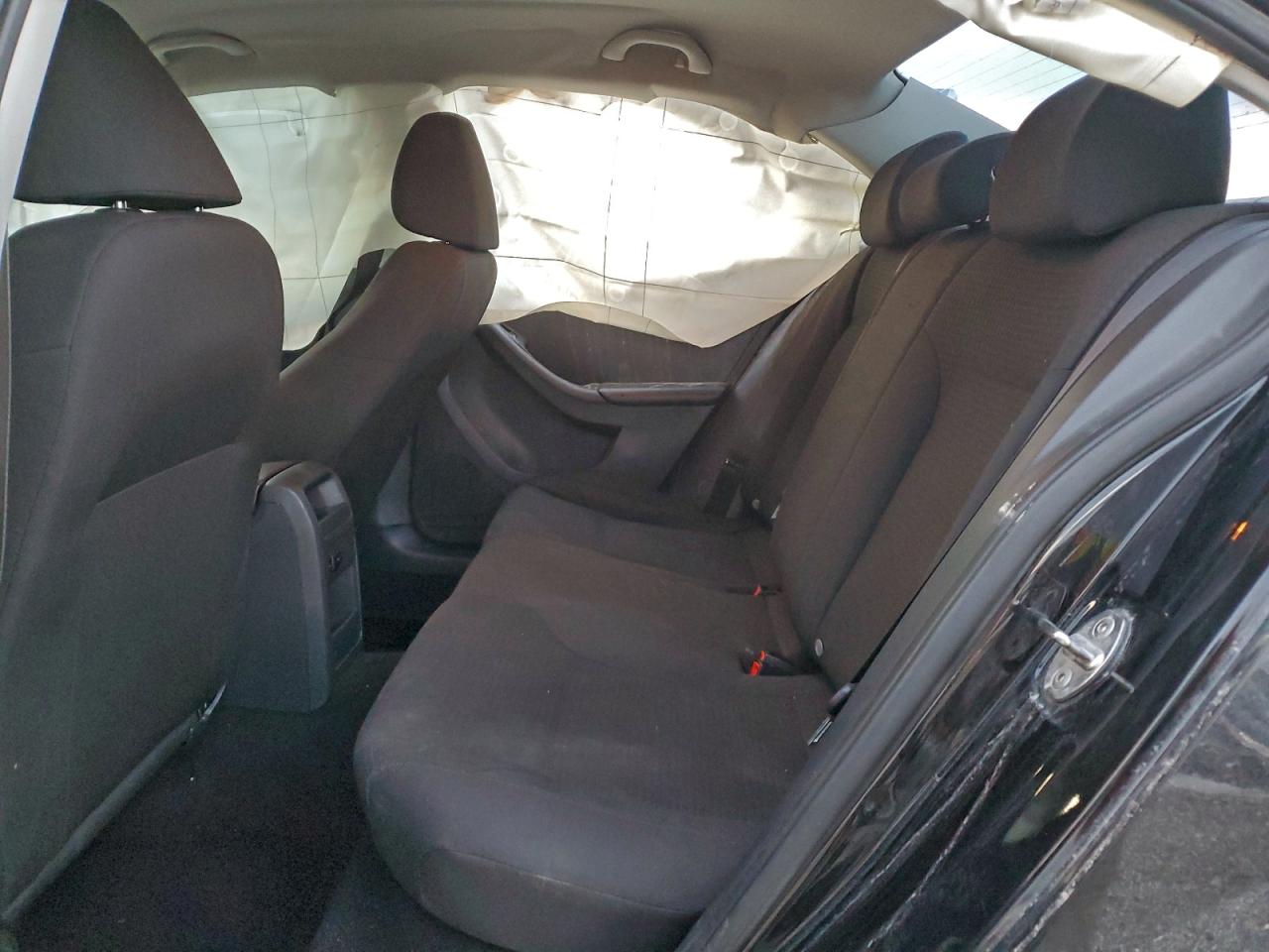 Volkswagen Jetta Base